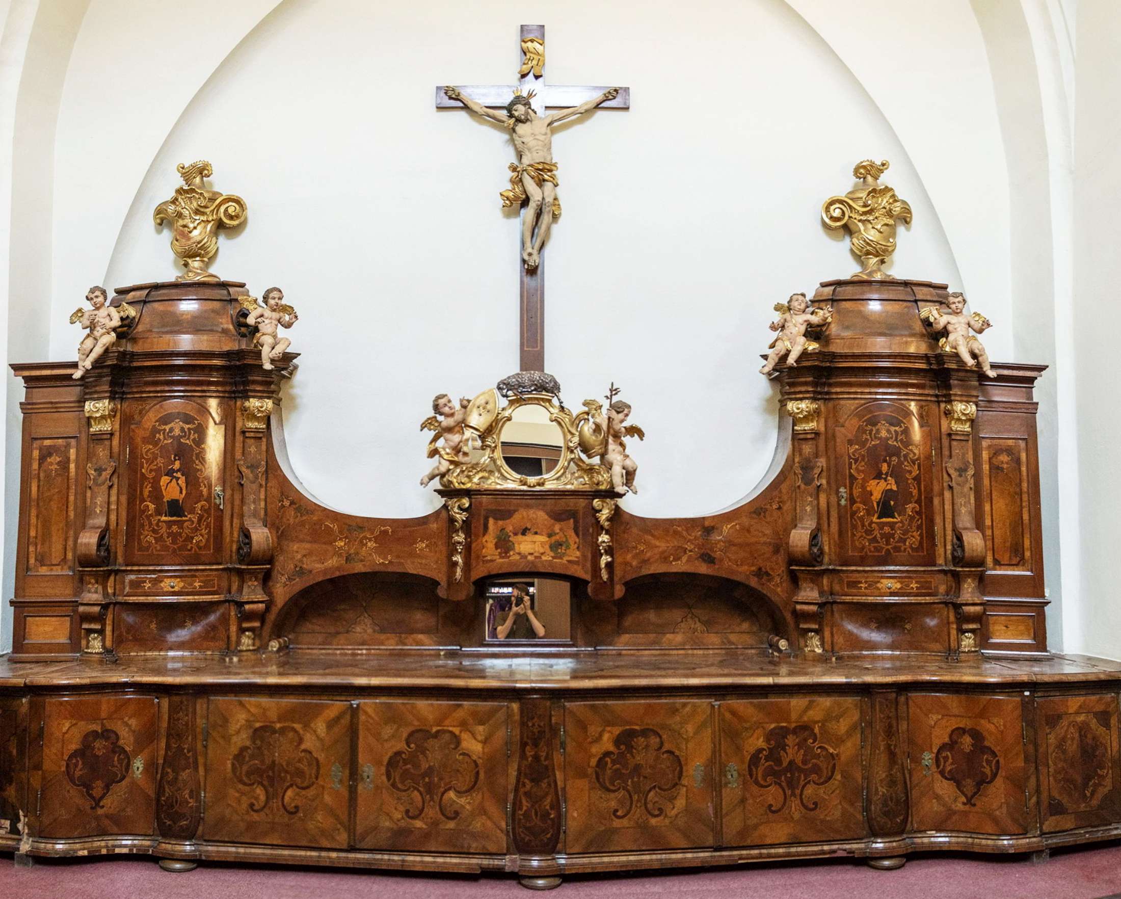 302 skrine sakristie prelatska