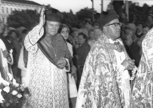 1968-08-15 přivítání o. biskupa 2